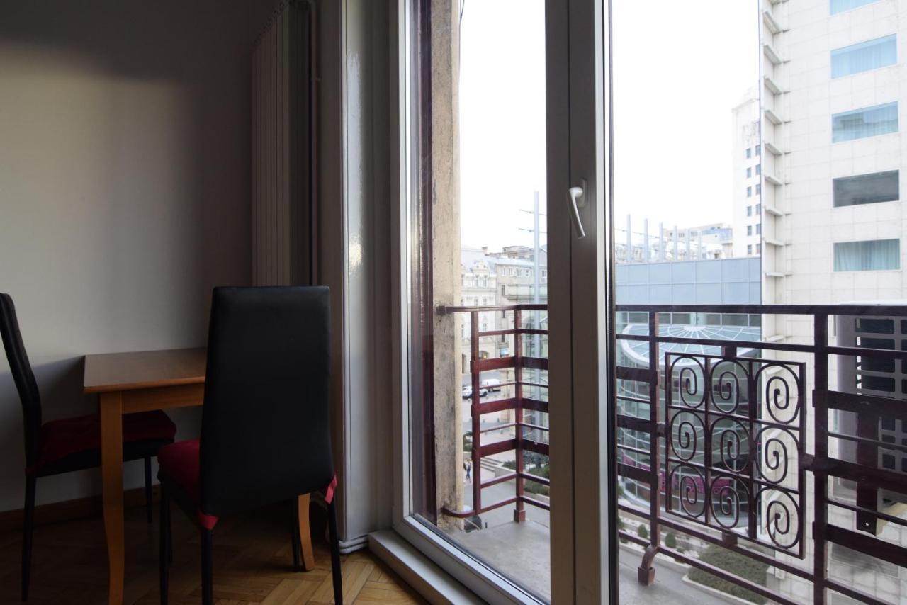 Resedinta Lui Calin - Calea Victoriei Near Royal Palace Букурещ Екстериор снимка